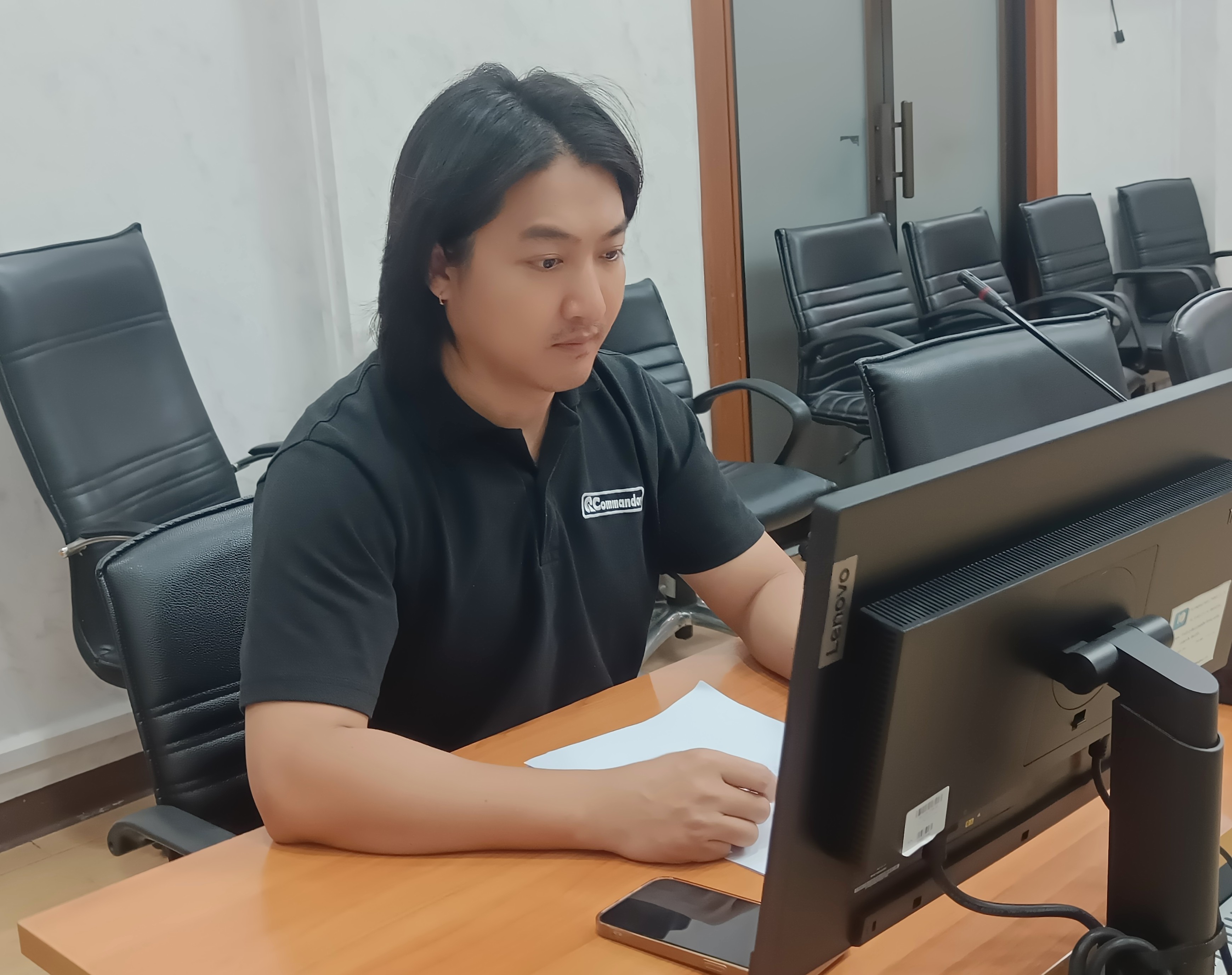 title -  ประชุมย่อยคณะทำงานฝ่ายติดตามประเมินผลการจัดงาน คณะทำงานที่ 7 การจัดงานวันคล้ายวันสถาปนาสำนักงานการปฏิรูปที่ดินเพื่อเกษตรกรรม (ส.ป.ก.) ครบรอบ 51 ปี พร้อมประชุมผ่านสื่ออิเล็กทรอนิกส์ (ผ่านระบบออนไลน์ Zoom Meeting)